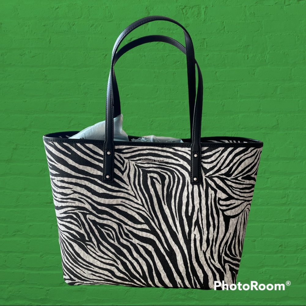 NWT Michael Kors Large Signature Zebra Tote